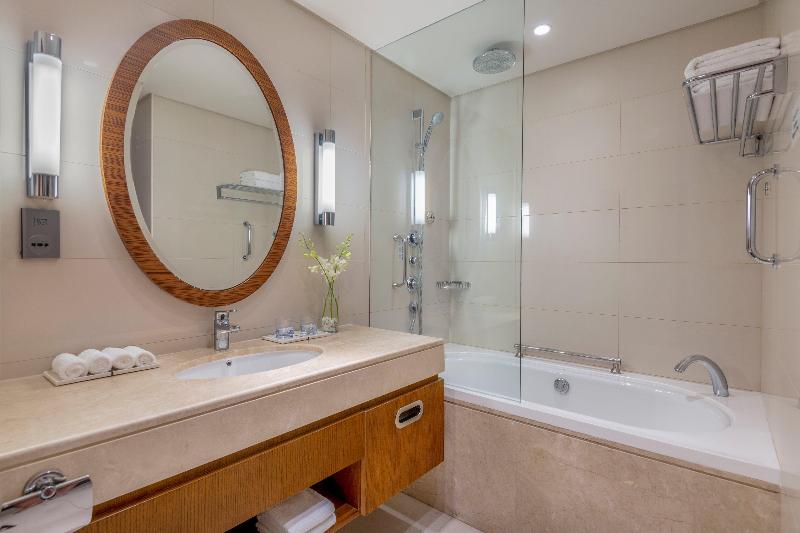 Crowne Plaza Doha-The Business Park image