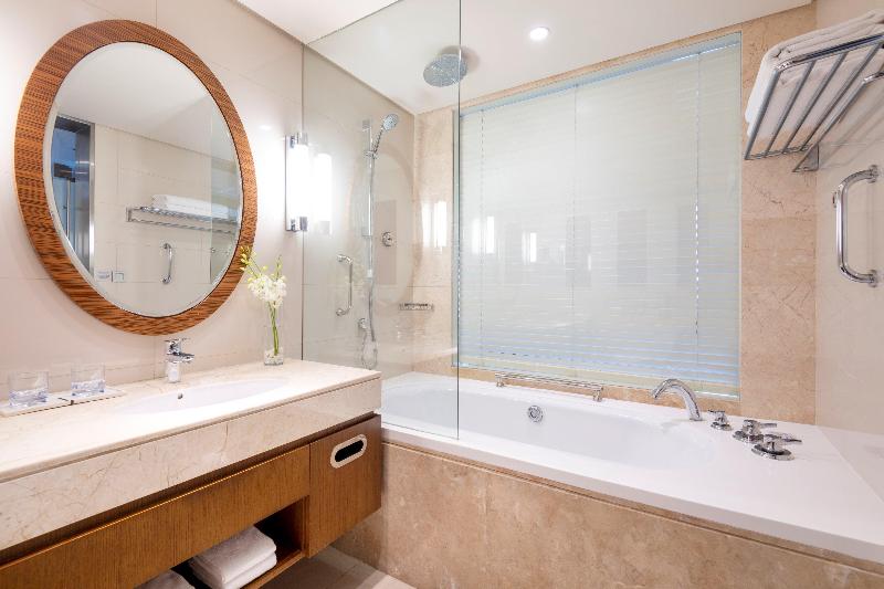 Crowne Plaza Doha-The Business Park image