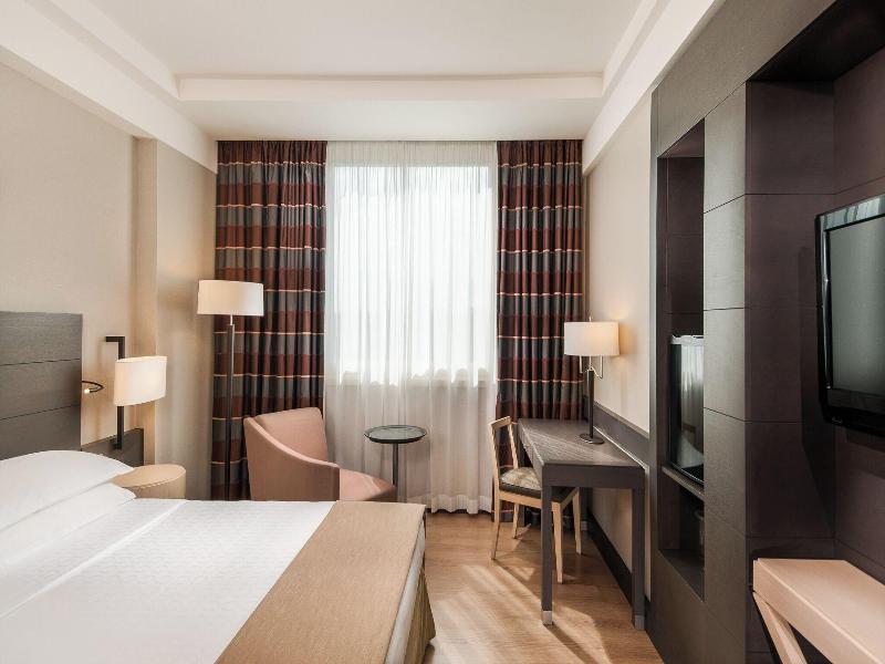 Sheraton Parco de' Medici Rome Hotel image