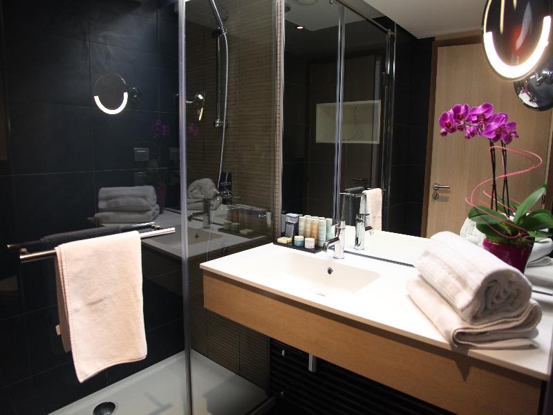 Radisson Blu Resort & Spa Ajaccio Bay image