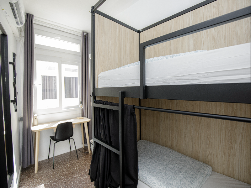 Onefam Les Corts image