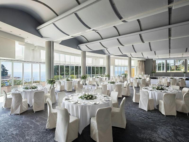 Le Meridien Beach Plaza image