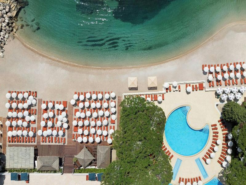 Le Meridien Beach Plaza image