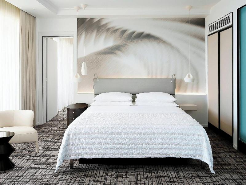 Le Meridien Beach Plaza image