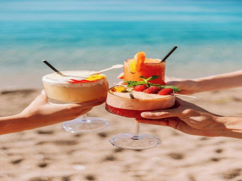 Le Meridien Beach Plaza image