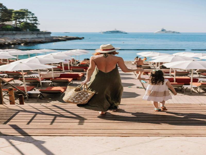 Le Meridien Beach Plaza image