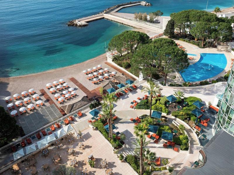Le Meridien Beach Plaza image