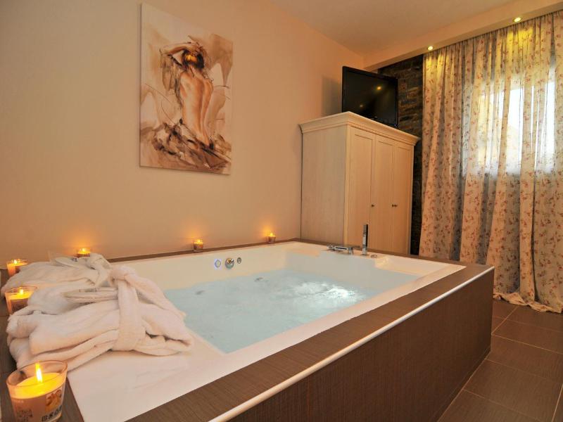 Ntinas Luxyry Apart Hotel image