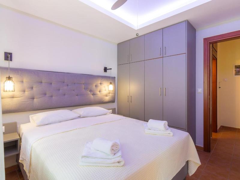 Ntinas Luxyry Apart Hotel image