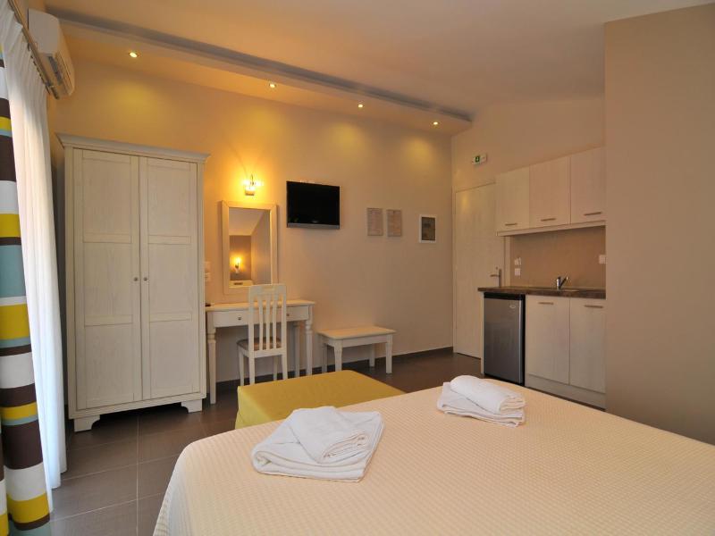 Ntinas Luxyry Apart Hotel image