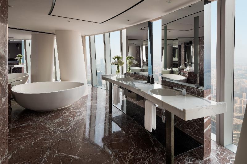 Four Seasons Hotel Guangzhou image