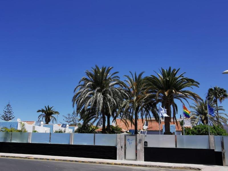 Birdcage Resort image
