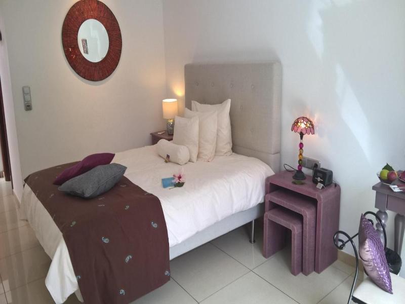 Birdcage Resort image
