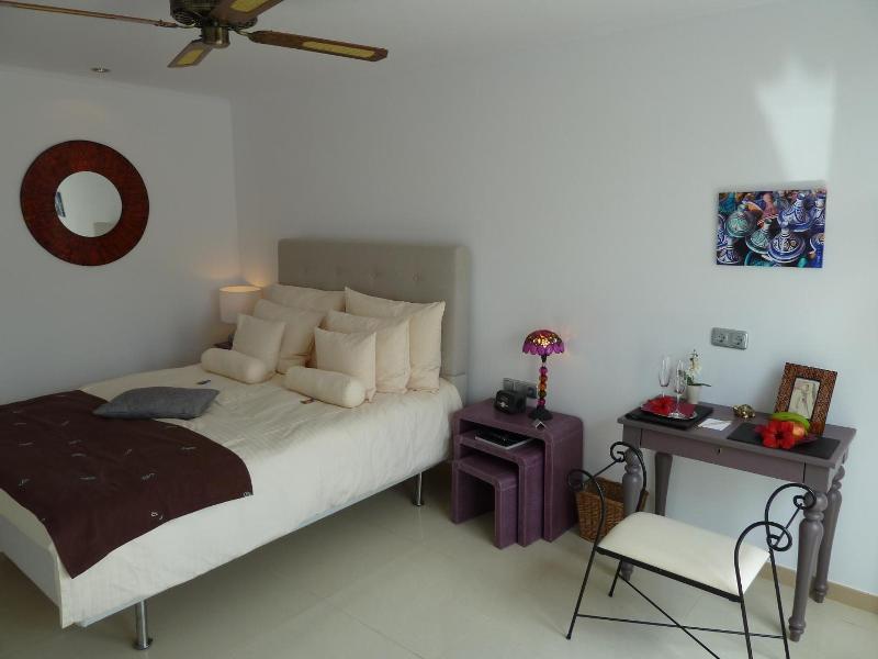Birdcage Resort image