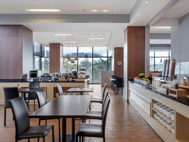  FAIRFIELD BY MARRIOTT BOGOTÁ EMBAJADA image