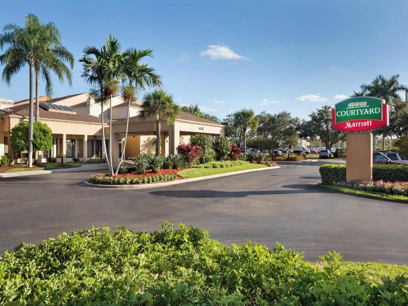 Courtyard Fort Myers Cape Coral image