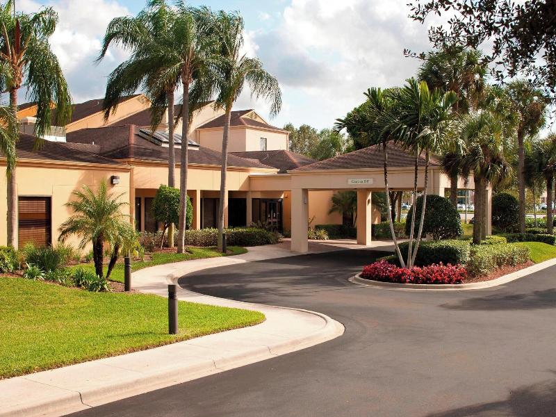 Courtyard Fort Myers Cape Coral image