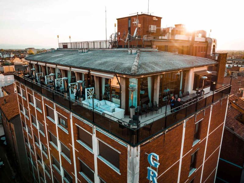 Grande Albergo Roma image