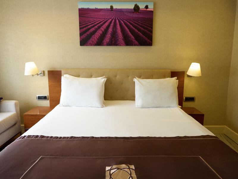 Taba Luxury Suites image