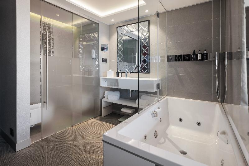 Myriad By Sana Hotels image