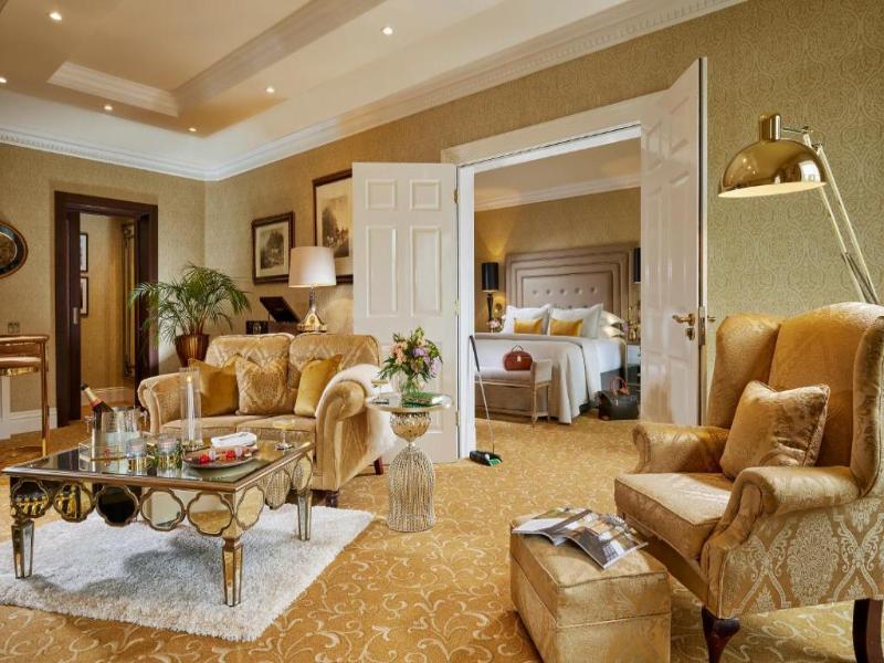 Hayfield Manor image