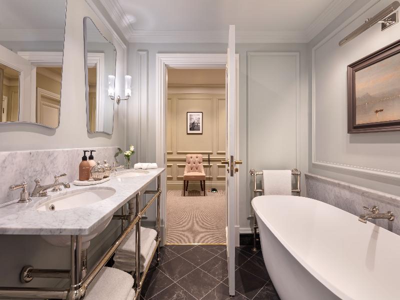 Hayfield Manor image