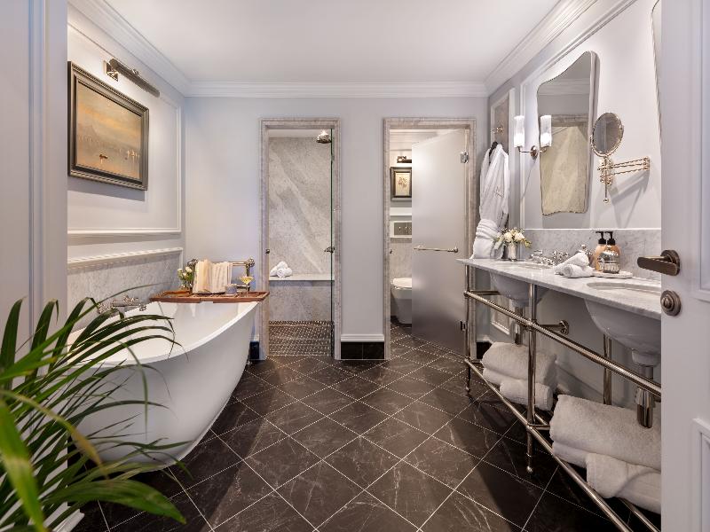 Hayfield Manor image