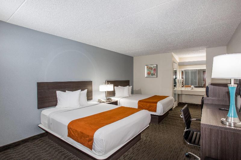 Days Inn & Suites by Wyndham Orlando Airport image