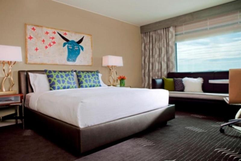 Hotel Palomar Phoenix Cityscape