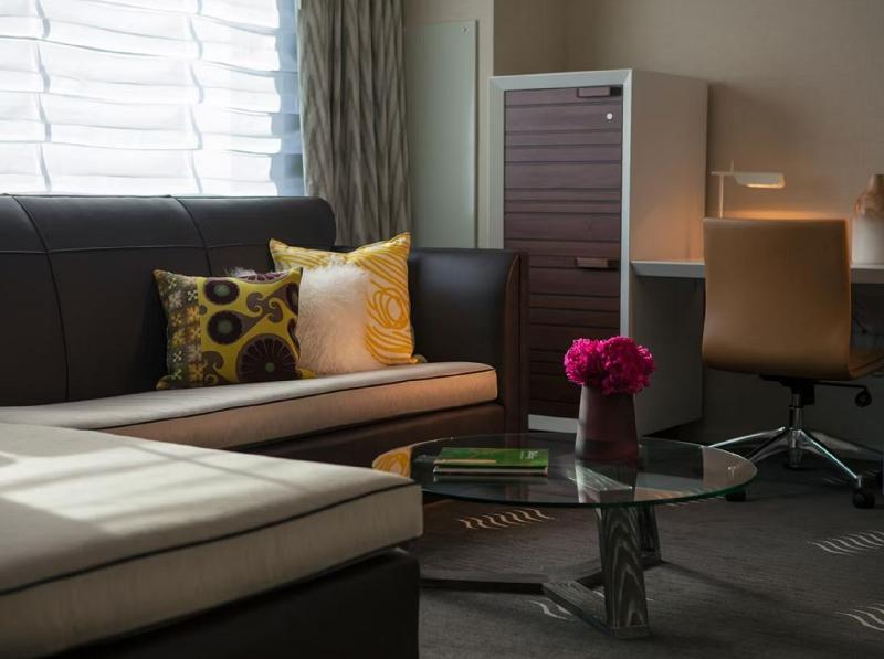 Hotel Palomar Phoenix Cityscape