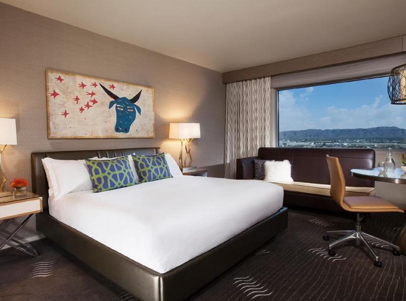 Hotel Palomar Phoenix Cityscape