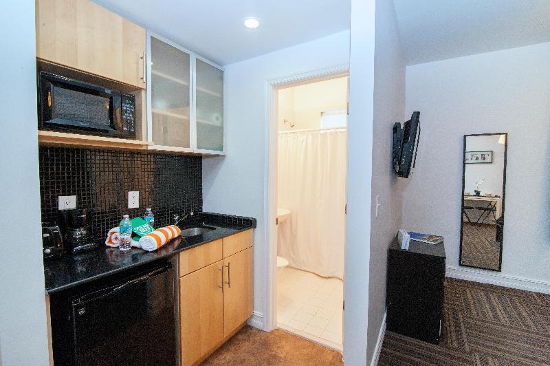 Ocean Reef Suites image