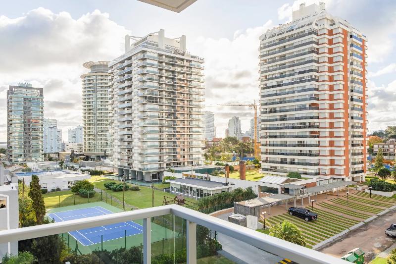 Jamaica Punta del Este Hotel & Residence image