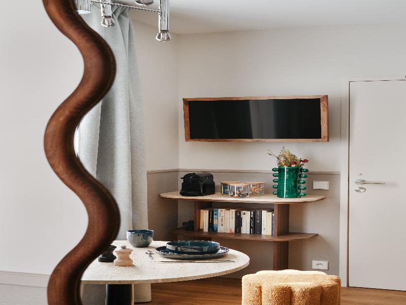 Edgar Suites Montmartre Paul Albert image