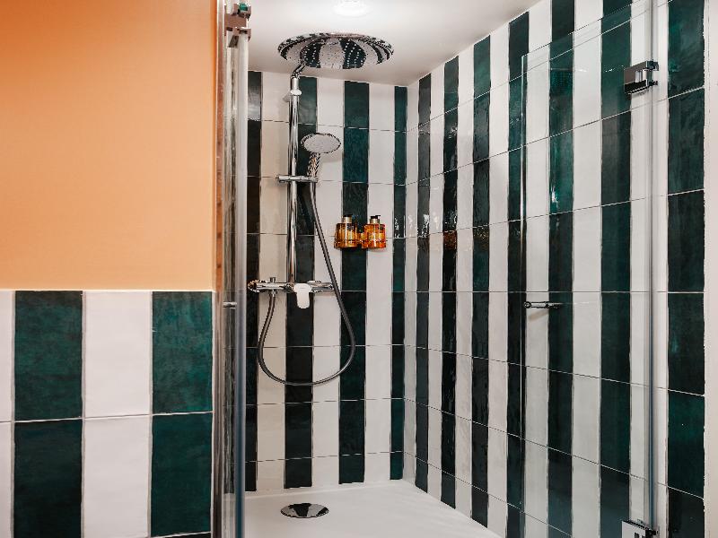 Edgar Suites Montmartre Paul Albert image