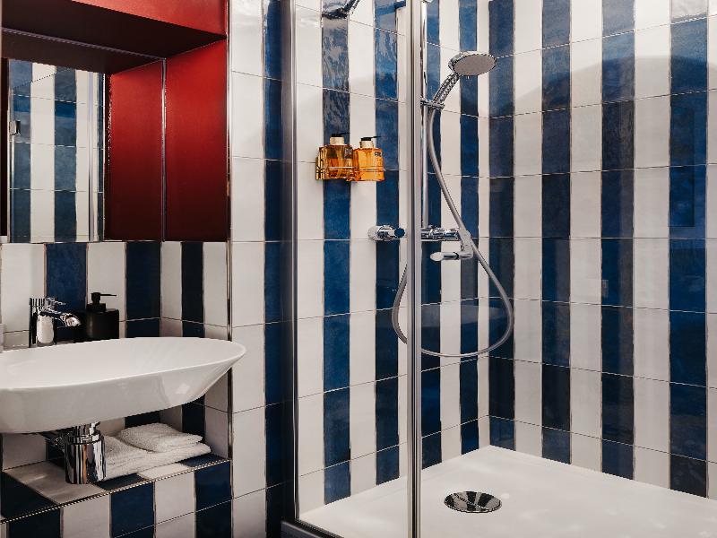 Edgar Suites Montmartre Paul Albert image