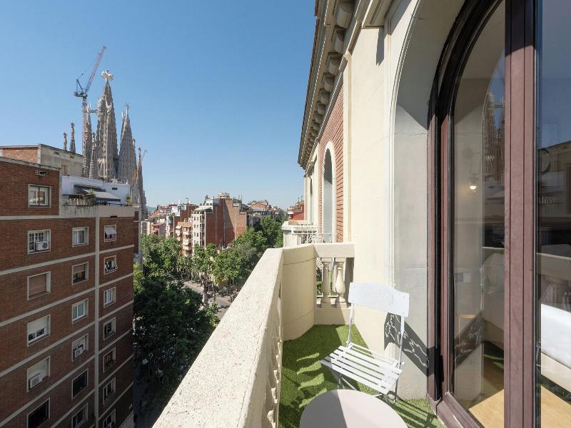 Suite Home Sagrada Famila image