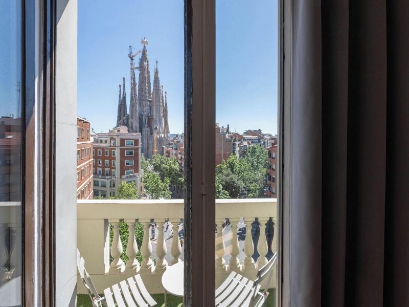 Suite Home Sagrada Famila image
