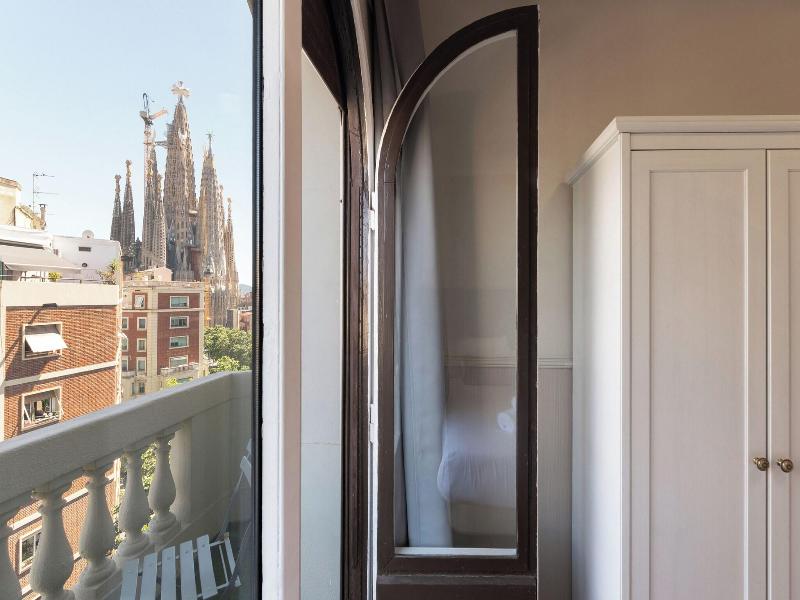 Suite Home Sagrada Famila image