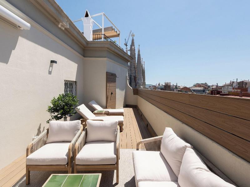 Suite Home Sagrada Famila image