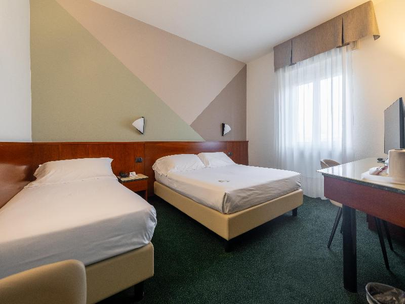 Best Western Hotel Turismo image