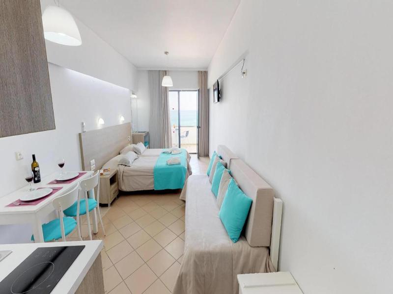 Medusa Hotel Apartments image