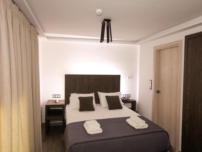 Medusa Hotel Apartments image