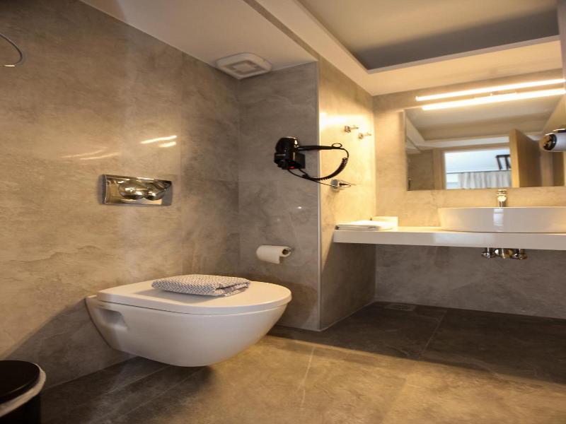 Medusa Hotel Apartments image