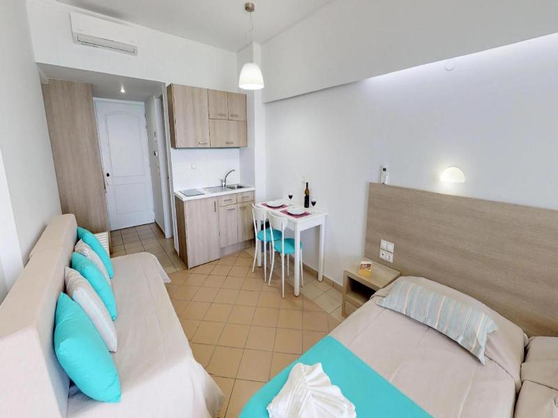 Medusa Hotel Apartments image