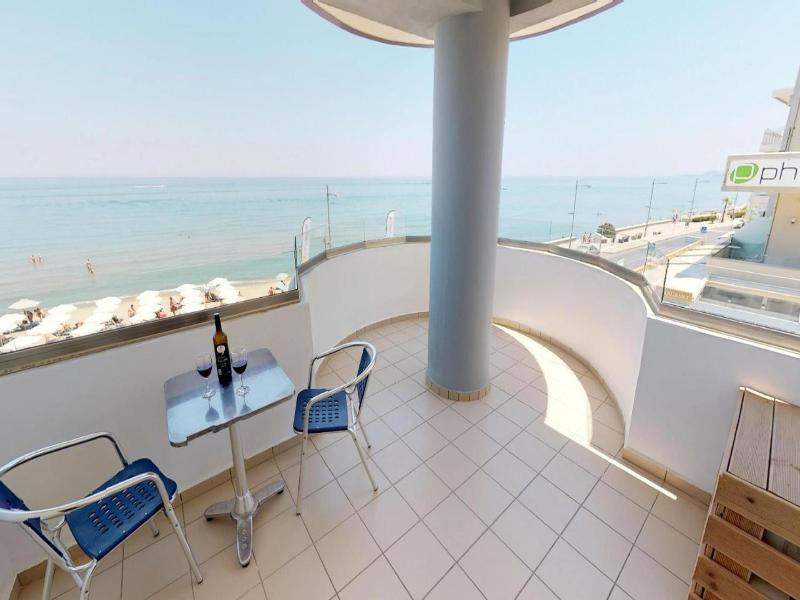 Medusa Hotel Apartments image