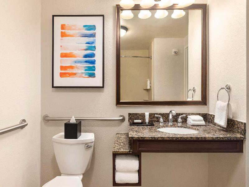Embassy Suites by Hilton Orlando LBV South image