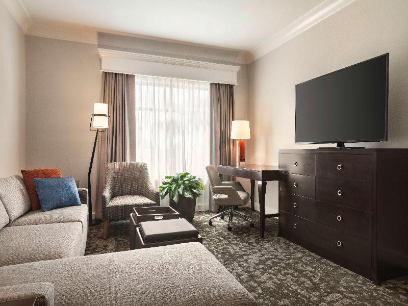 Embassy Suites by Hilton Orlando LBV South image