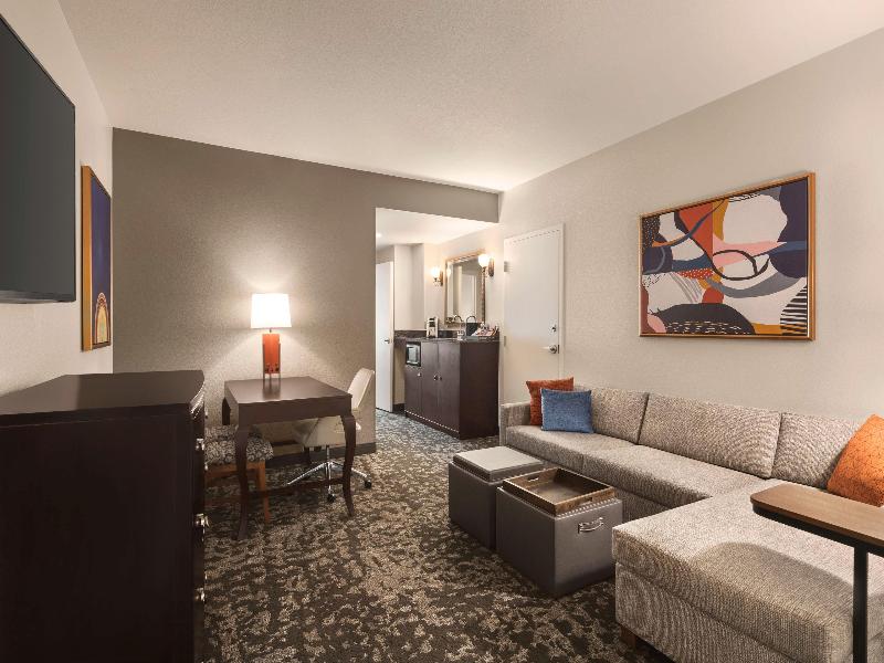Embassy Suites by Hilton Orlando LBV South image