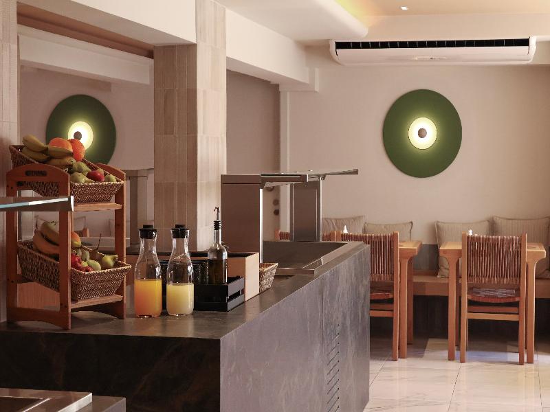 Mistral Bay